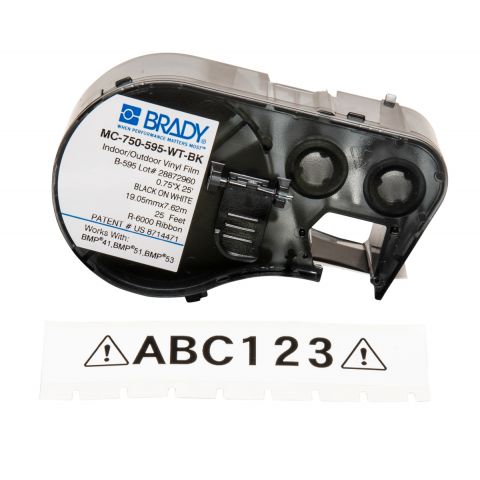 Лента для принтера этикеток BRADY MC-750-595-WT-BK. Цветная маркировка, повышенная адгезия. Размеры ленты: 19,05 мм х 7,62 м,  винил, цвет: черный на белом